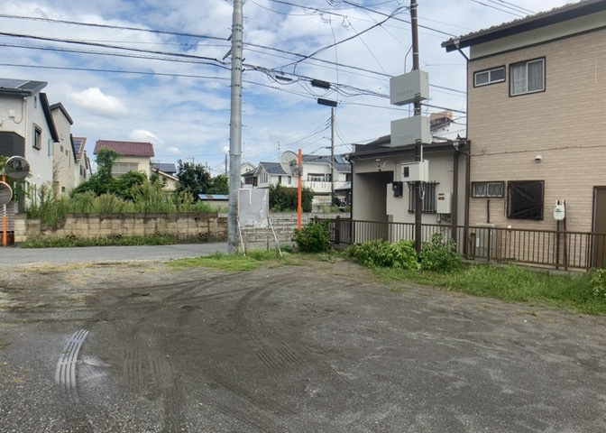 家を建てる前提で土地を探している場合、地盤の丈夫さは譲れない条件の一つです。地盤が脆弱だと追加工事が必要となります。また、過去に地盤沈下や液状化現象を起こした土地は、できるだけ避けた方がいいでしょう。