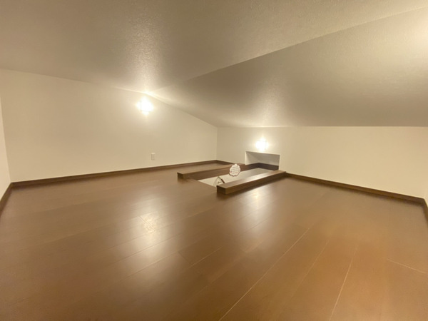 小屋裏収納