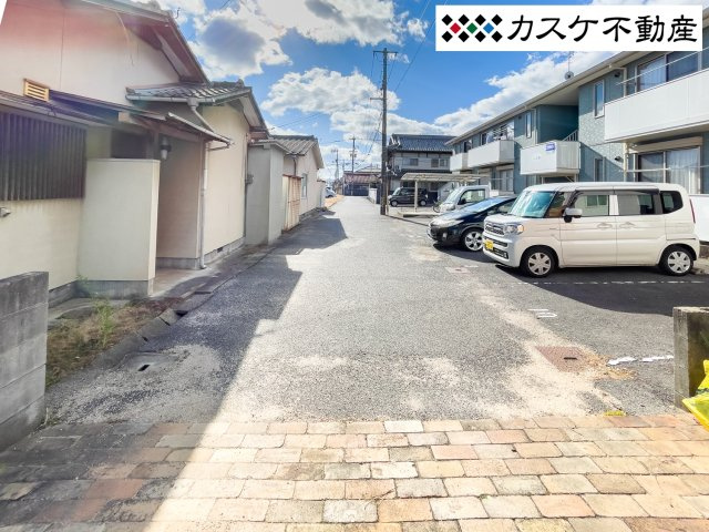 南側接道：公道　約4ｍ
