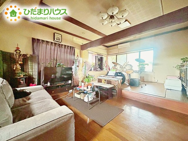 開放感あるLDKを確保！家族が集まるリビングはゆったり過ごしリフレッシュする場として居心地の良い空間にしたいですね。