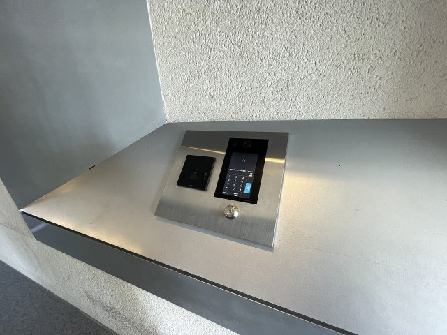 突然の訪問や勧誘などを防ぐことができ、プライバシーを守れます。　