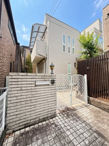 本物件土地上に建物有り