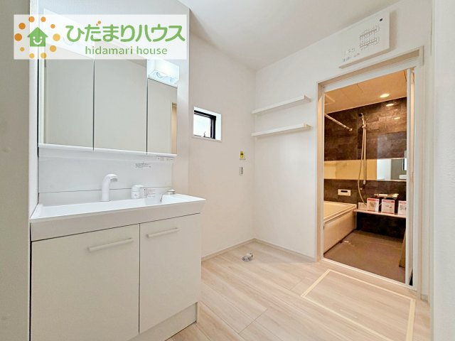 シンプルで使い勝手の良い独立洗面台！