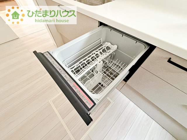 食器洗乾燥機が付いていますので家事の時間も節約できます！忙しいママには便利ですよね！