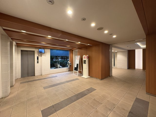 キレイが保たれたエントランスホール♪管理体制の良さが伺い知れます♪