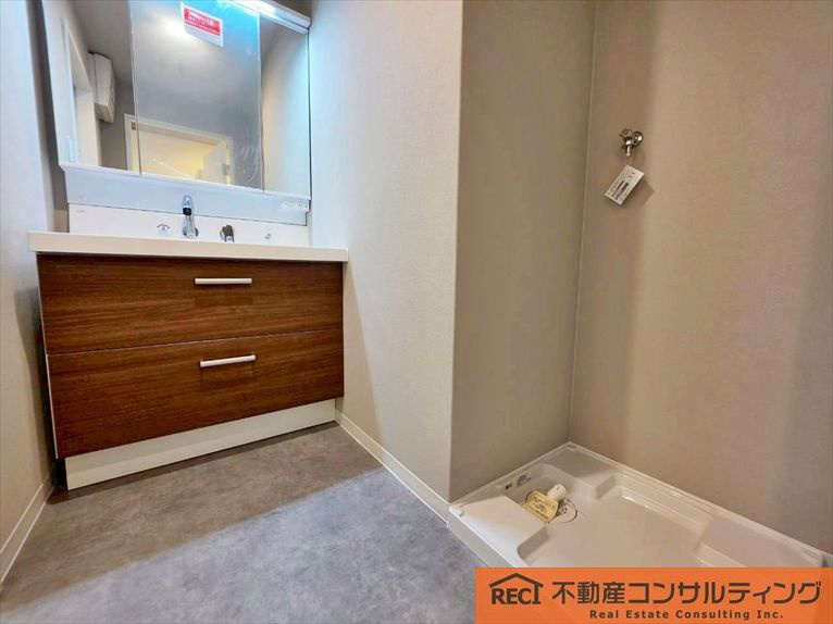 買い物施設が揃う「セルバ」まで徒歩7分でお買い物便利！