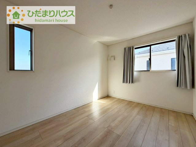 木の温もりがやさしいフローリング♪