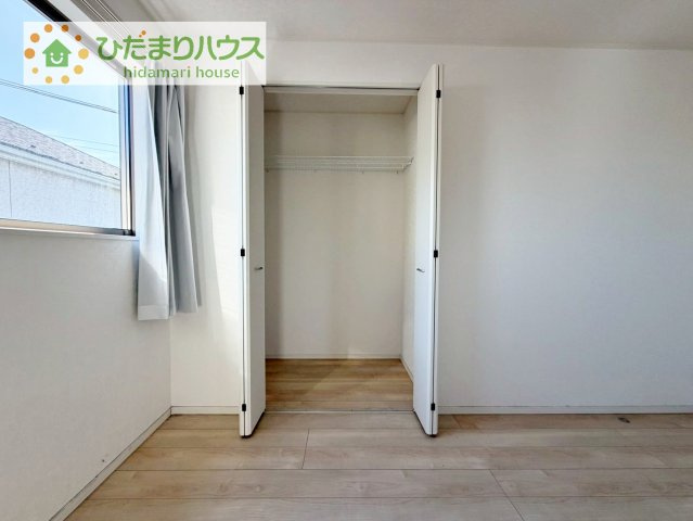 全室にクローゼットが付いていて、お部屋の住空間もスッキリ広々使えそうです(^^)