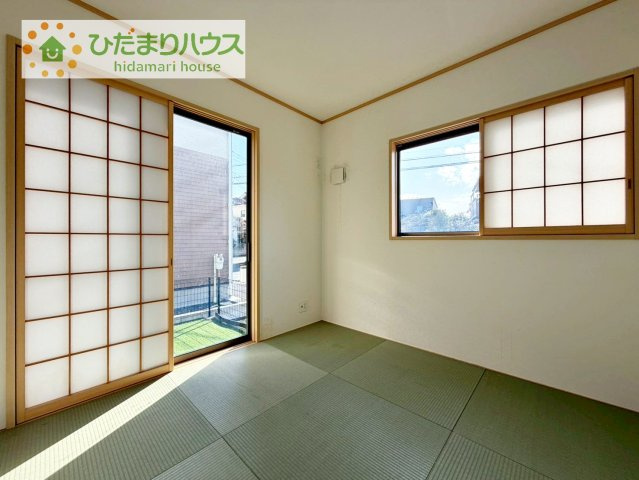 和の風情を演出する内障子付！