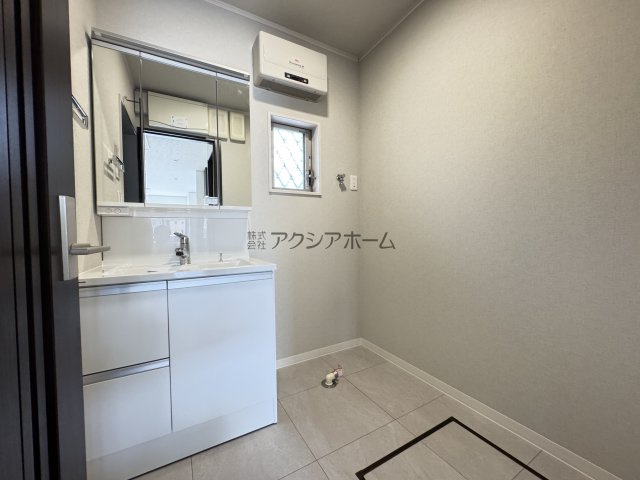 シャンプードレッサー付洗面化粧台