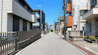 ◆一戸建てを中心とした街並みが整然と続き、周辺は高い建物が建っていないので、閑静な趣を感じる環境です。街並みや周辺環境も重要なポイントです！！