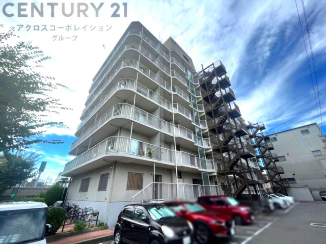 SRC造7階建て