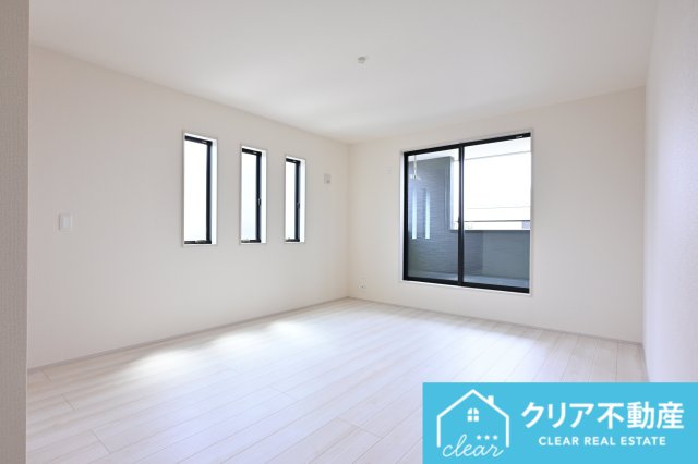 寛ぎの時間を紡ぎだす主寝室。大型ベッドを置いても余裕です。