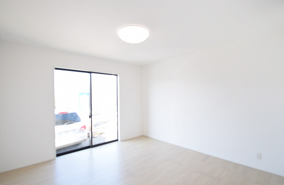 洋室は5.5帖から8.7帖とゆとりのある広さです。