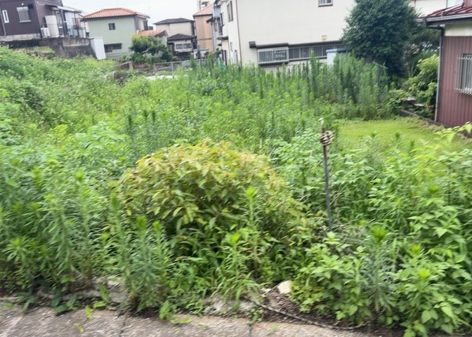 隣家の土地はどうなっているのか、生活利便施設が近くにあるのか、学校まで近いかなど、お客様のライフスタイルにあわせたイメージが重要です。また、近くにあると困る施設が近くにないかも確認するといいでしょう。