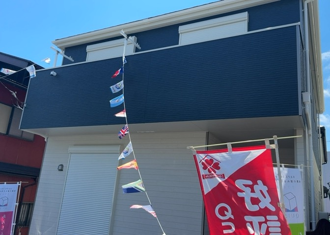 庭があることでガーデニングや家庭菜園はもちろん、こどもの遊び場やペットを放して遊ぶことができます。また、家の周囲に余裕があるということです。隣地との間があれば、十分な日当たりと、風通しが確保できます。