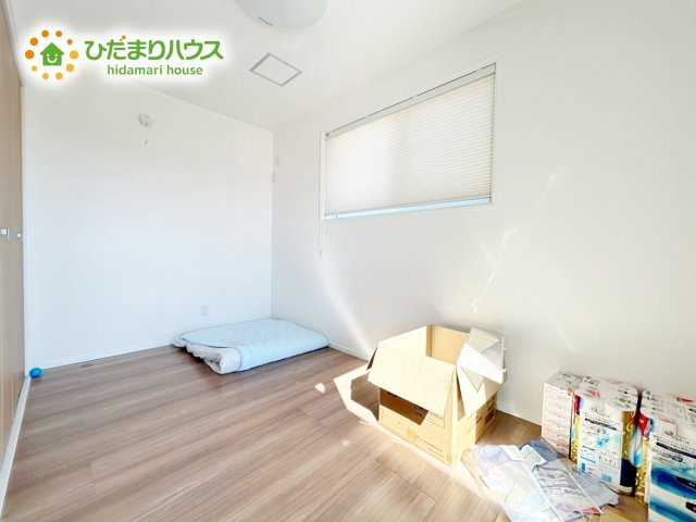 明るい色の床なので、どんな家具でもマッチします☆彡