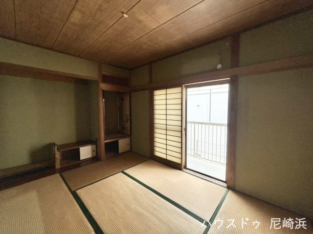 ■2階　和室6帖　お部屋のアクセントになる床の間、仏間あり♪