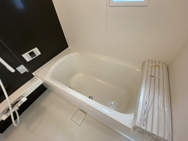 同施工　■□■洗面所の写真です■□■　使い勝手の良い洗面台は、奥様の身支度の時間も楽しくなりそうですね。