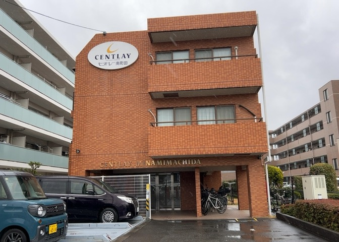 眺望の良さを楽しめるダイニングキッチンで家族団らんの時間を過ごしてはいかがでしょうか。バルコニーから見える景色を家族で眺める時間は、時間が経つのを忘れてしまいそうですね。是非、現地を見に行きましょう！