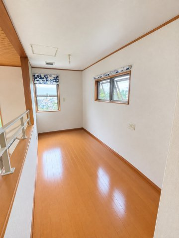 書斎になります。※AIで写真を加工しています。