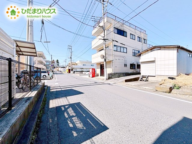 前面道路は広く、車の運転が苦手な方でも安心です！