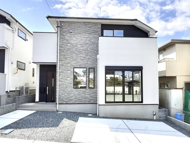 外観：322000573063