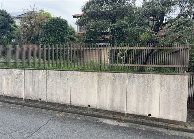 土地探しをしていると都市計画区域という言葉を目にすると思います。法律によって、都道府県知事や国土交通大臣が指定するエリアのことを指しており、都市計画区域は市街化区域と市街化調整区域に分けられています。