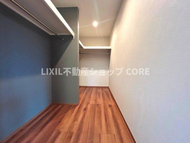 ウォークインクローゼットのある住まいで収納上手な生活を実現！　