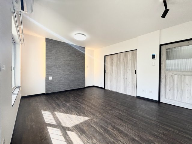 ◆光と風を感じる、ゆとりあるリビング空間。日常のひとときを上質にしてくれる住まいです。　