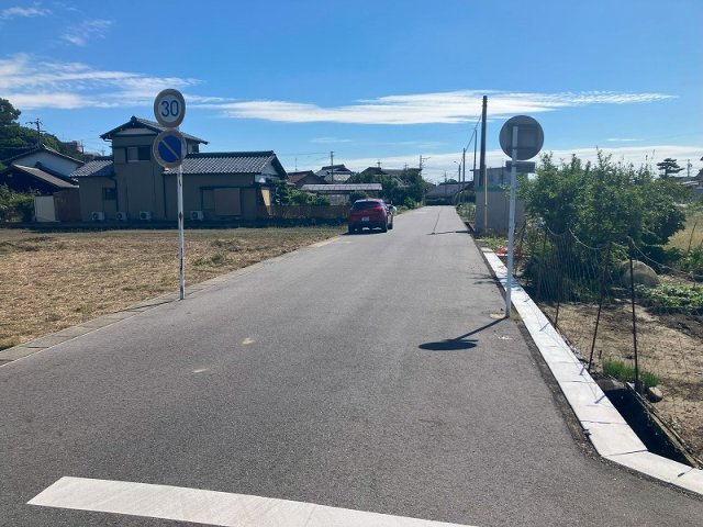 前面道路含む現地写真