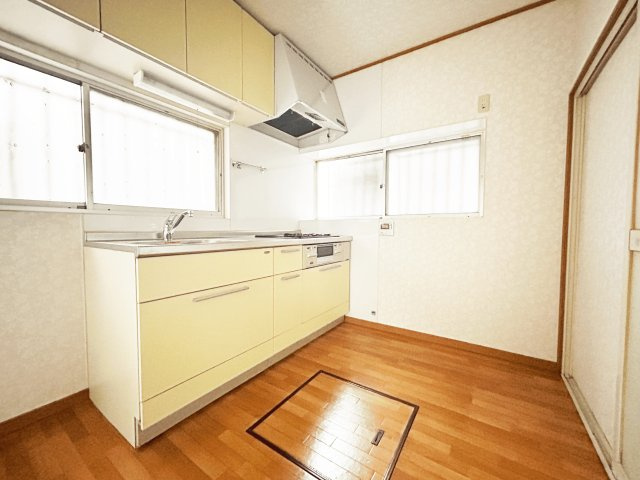 【ダイニング】とても綺麗にお使いです。
