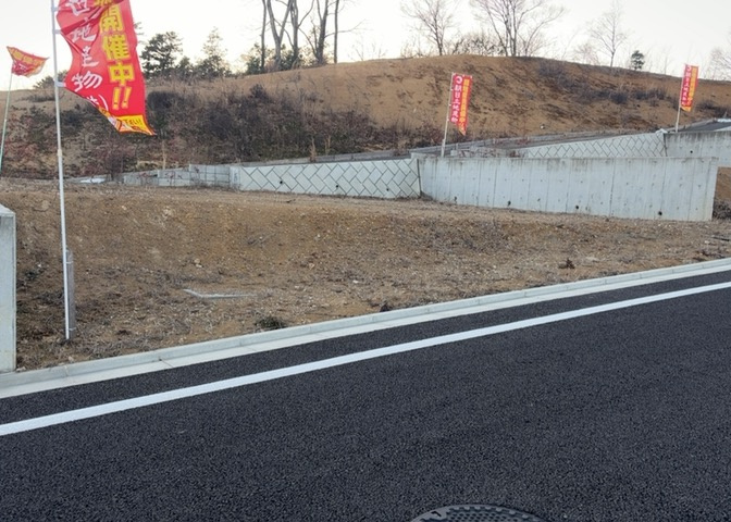 最寄り駅が近いなどの交通アクセスが良い土地だと暮らしやすいですよね。通勤・通学の観点から土地を選ぶことも大切です！自身や家族のライフワークからあったの物件を探しましょう！当社営業がお力になります！