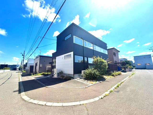 閑静な住宅地にあります♪