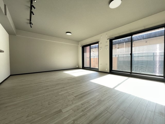 広々したLDKは、家族みんなでゆったり過ごせる空間。