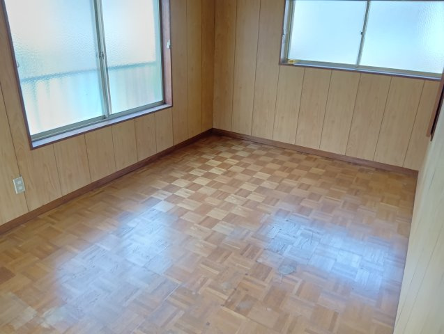 寝室や子供部屋におすすめの洋室になっています。一日の疲れを癒すプライベート空間になりますね。