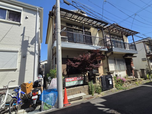 前面道路含む現地写真です