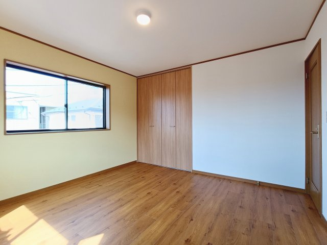 【洋室3　約8.0帖】