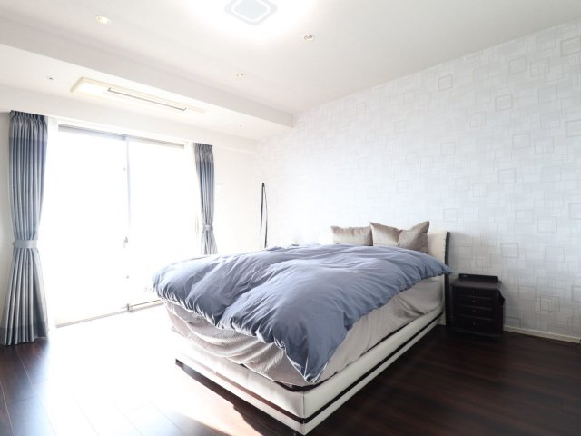 【洋室？】約10帖！約2.1帖のWICもありお部屋を広くお使いいただけます◎