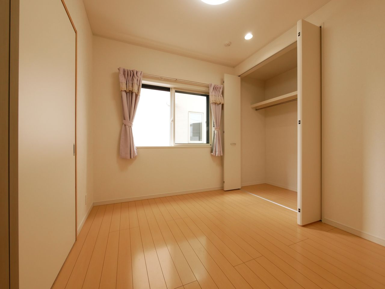 1階5.5帖洋室