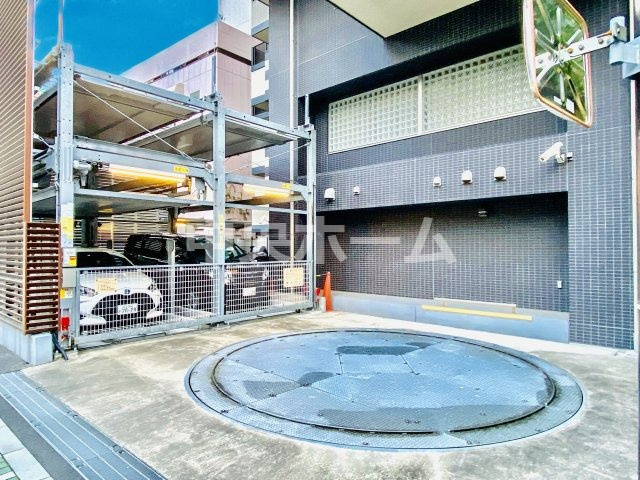 【敷地内駐車場】最新の空き状況や費用などの詳細は担当スタッフまでお問い合わせください。
