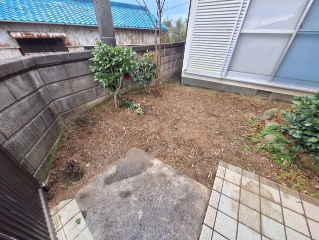 ガーデニングや家庭菜園を楽しめる、スペースがあります。