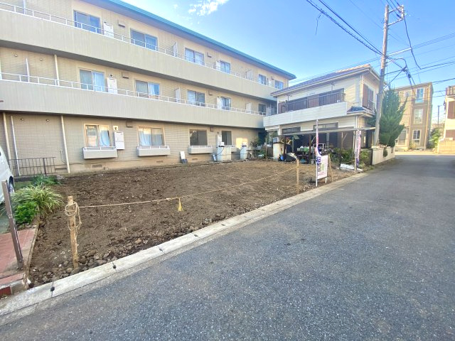 敷地約30坪・自由設計で夢のマイホームはいかがでしょうか！希望の間取りが叶いやすい整形地です！西方小学校まで徒歩約4分(310ｍ)、お子様の通学に安心です！お気軽にお問い合わせください！
