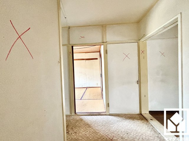 24時間365日緊急対応サービス、アフターサービス保証付きで、ご購入後も住まいの安心を支えます。（リフォーム中の写真です）