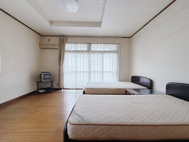 ■洋室｜広い洋室ならインテリアも自由自在にお楽しみいただけます♪お外から帰ってきた後は寝室でゆっくり自分の時間をお過ごしください。