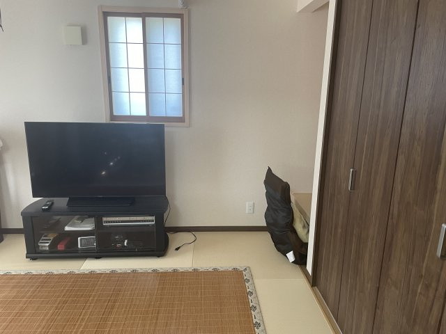 収納があり、2面採光のお部屋