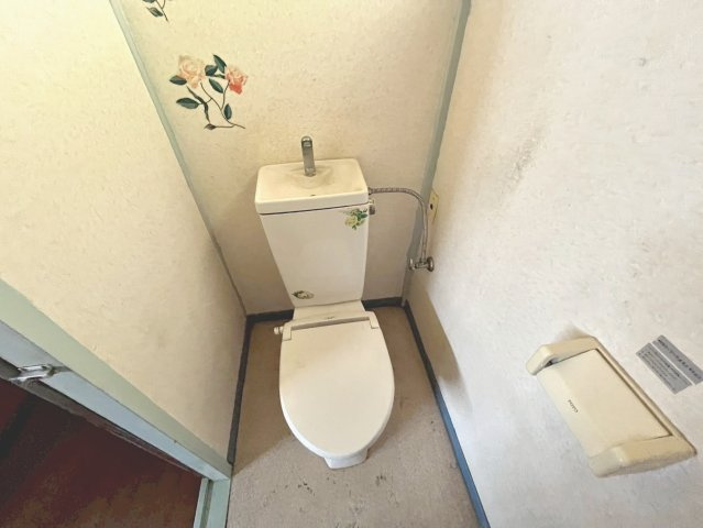 シンプルで使いやすいトイレです
