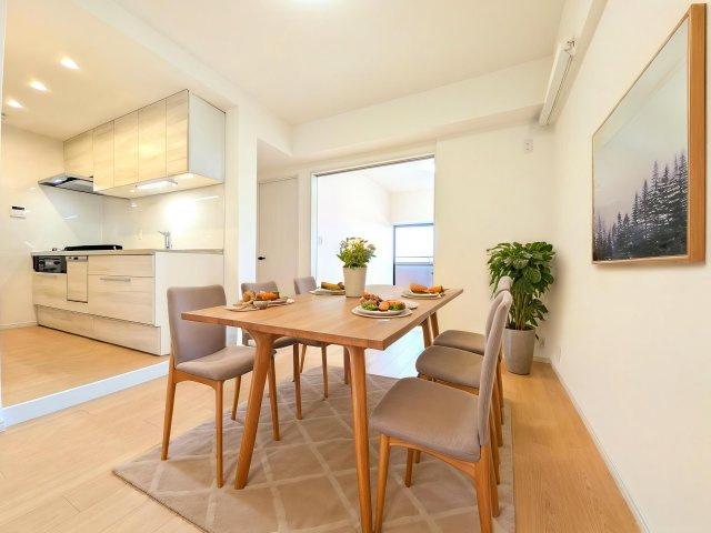 リフォーム完成しました！キレイなお部屋をぜひ一度ご内覧ください♪※写真の家具はイメージ画像です