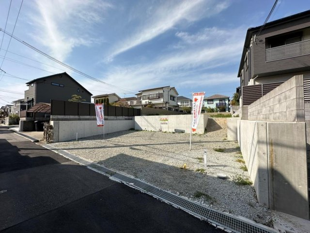 【現地土地】　2WAYアクセス可能、JR山陽本線「明石」駅・山陽電鉄「山陽明石」駅まで徒歩9分！姫路方面、三ノ宮・大阪方面へアクセスできるため毎日の通勤・通学も快適です。