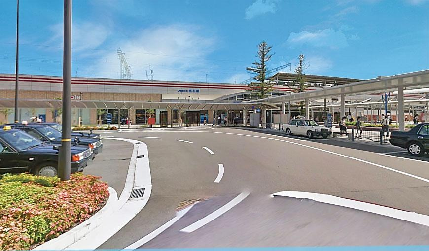 【JR山陽本線「明石」駅】　徒歩9分(約720m)。姫路方面、三ノ宮・大阪方面へアクセスできます。週末の外出や通勤・通学も快適に行なえます。ピオレ明石が併設されており、ショッピングや食事を楽しめます。